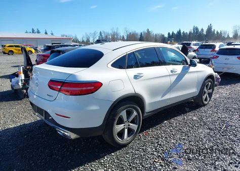 2017 Mercedes-Benz Glc 300 Coupe 4Matic z USA, uszkodzony, nr VIN WDC0J4KB4HF189970
